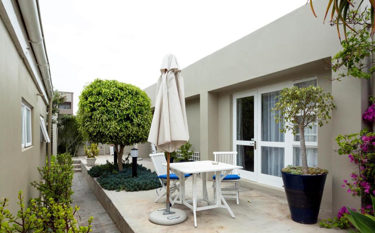 Conifer Beach House Port Elizabeth Dış mekan fotoğraf