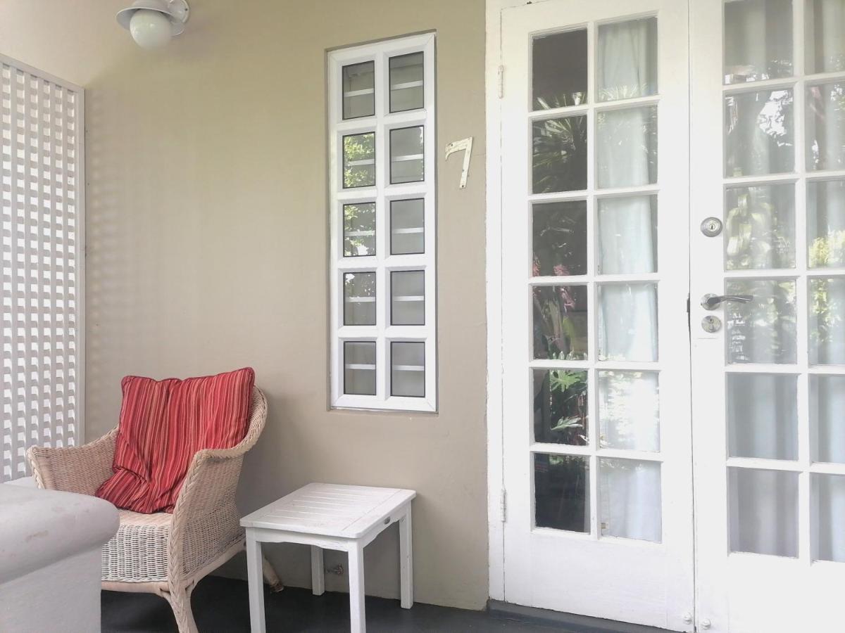 Conifer Beach House Port Elizabeth Dış mekan fotoğraf