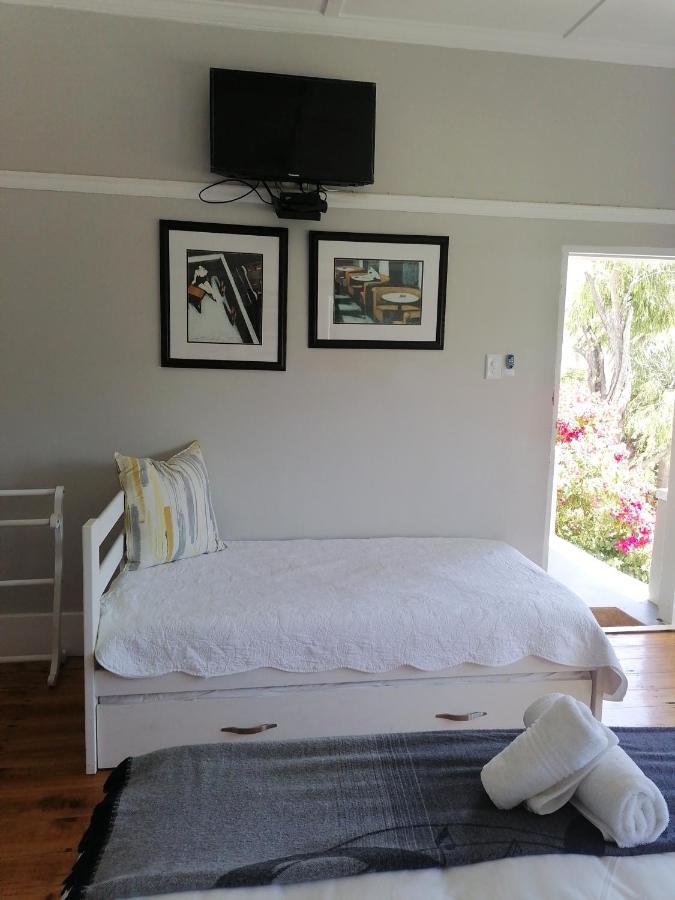 Conifer Beach House Port Elizabeth Dış mekan fotoğraf